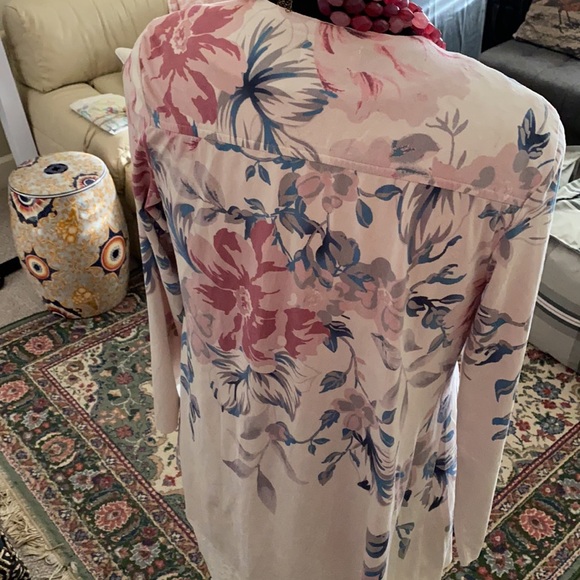 A floral jacket nailed the soft relaxing look ❤️ - Picture 7 of 12